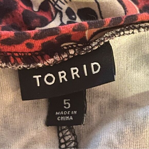 Torrid Red Peplum Ponte Knit SkullS & Leopard Dress Size 5X Halloween Stretch - Picture 8 of 9